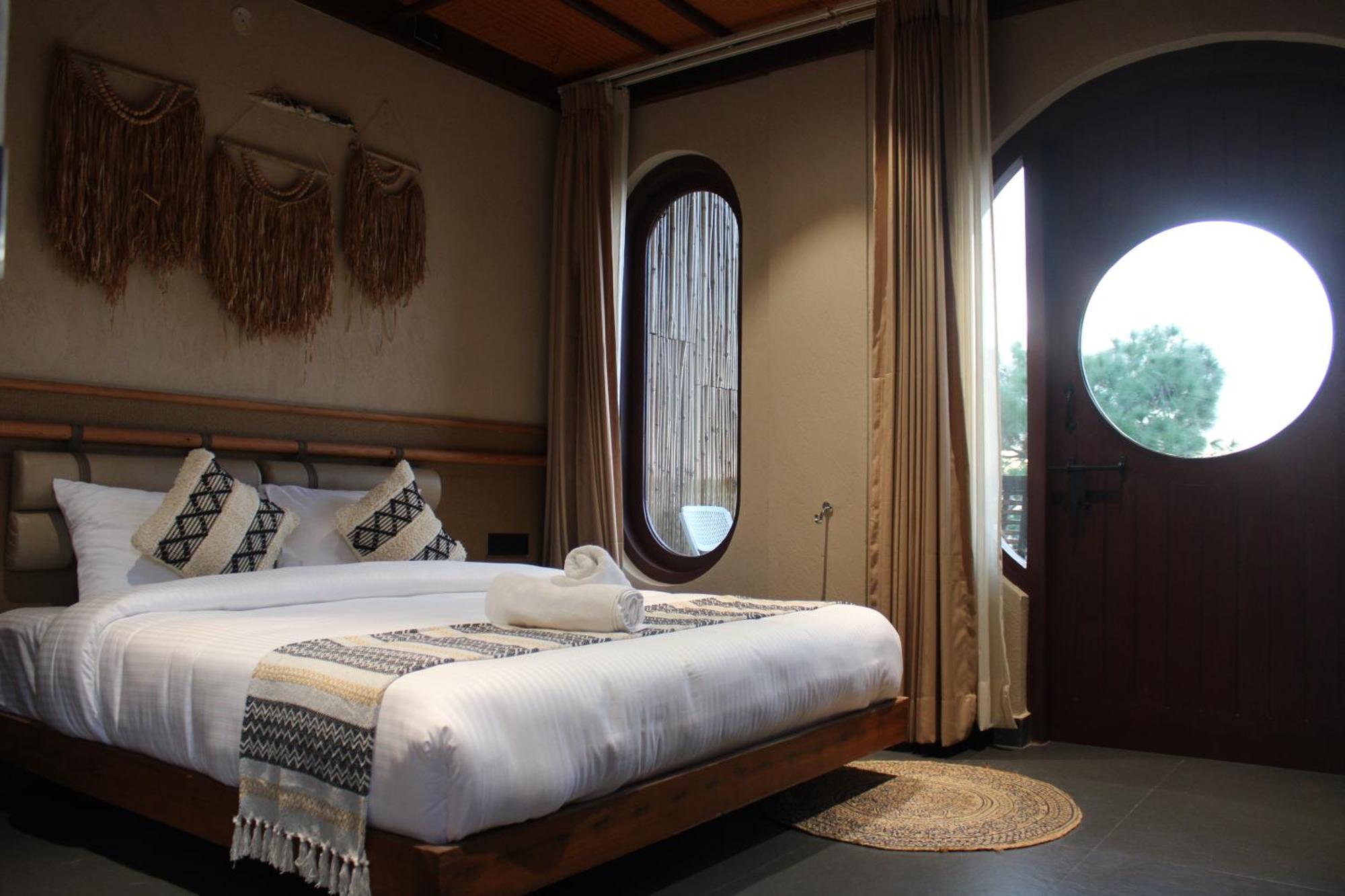 Himalayan Hobbit House Hotel Almora Ngoại thất bức ảnh