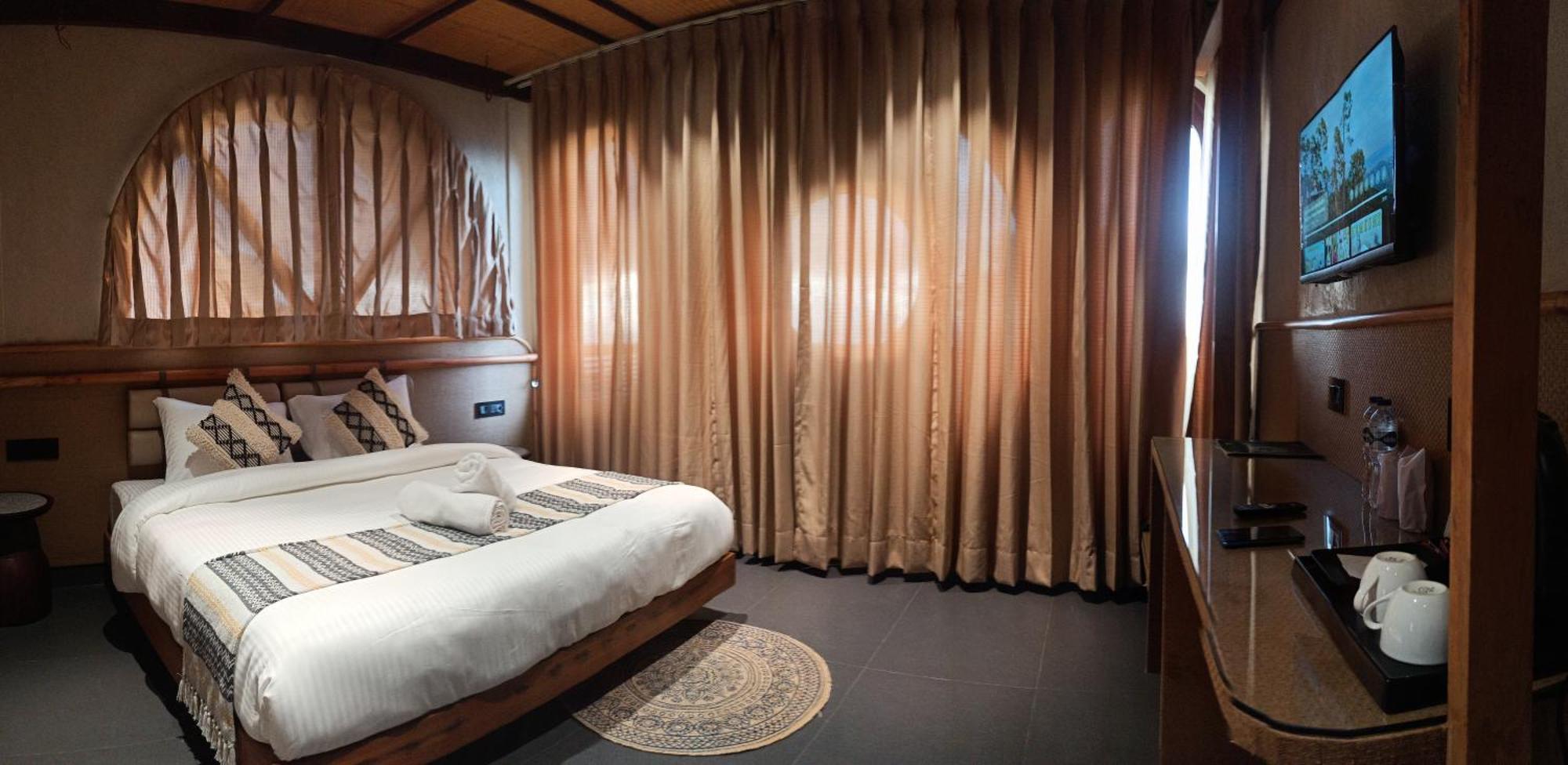 Himalayan Hobbit House Hotel Almora Ngoại thất bức ảnh