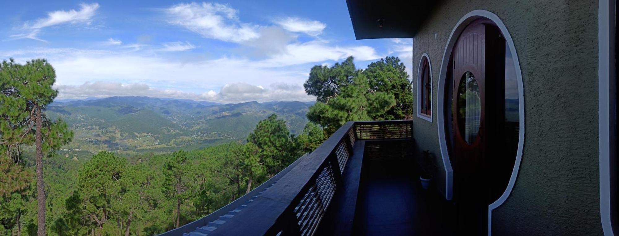 Himalayan Hobbit House Hotel Almora Ngoại thất bức ảnh
