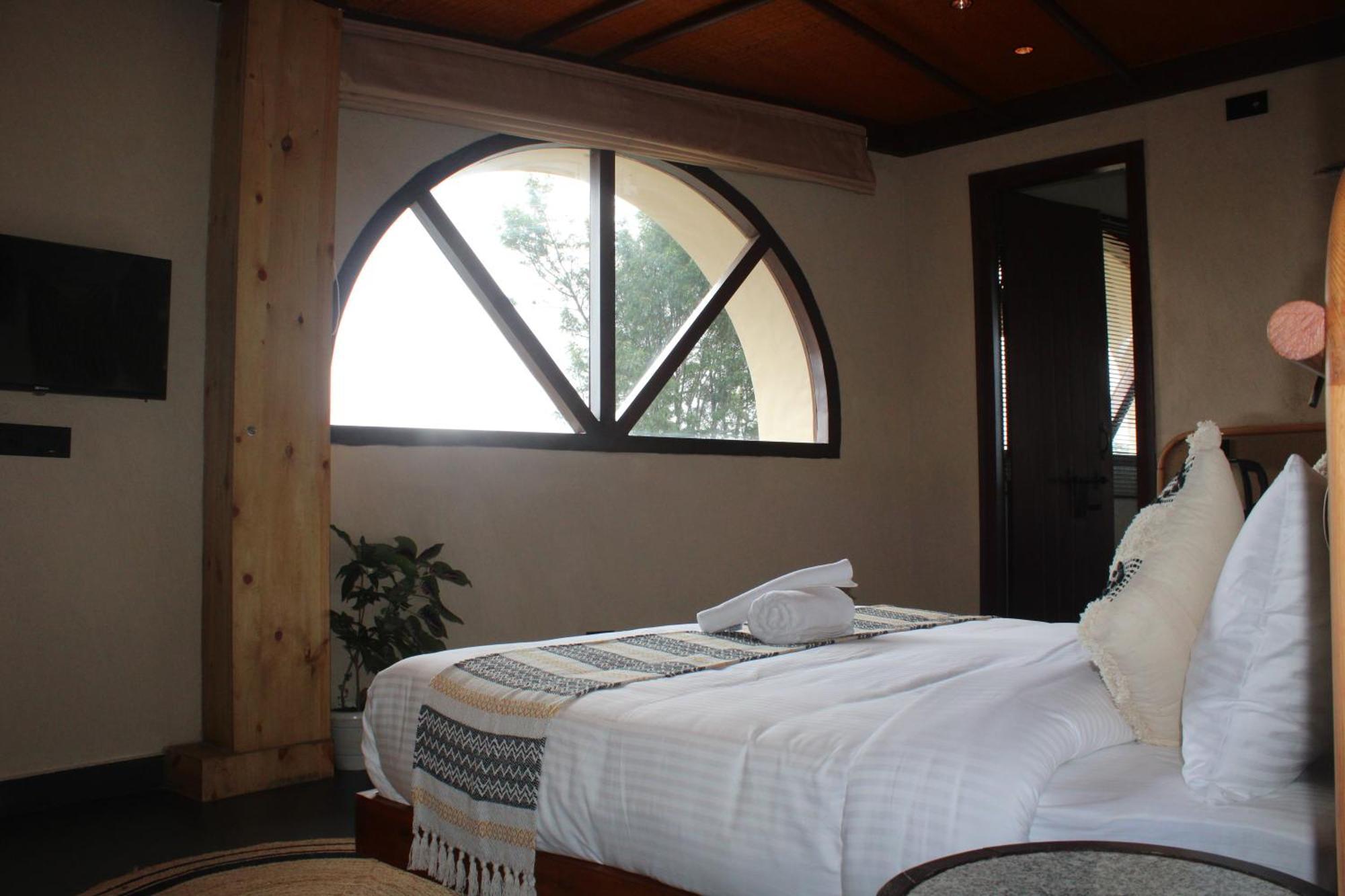 Himalayan Hobbit House Hotel Almora Ngoại thất bức ảnh