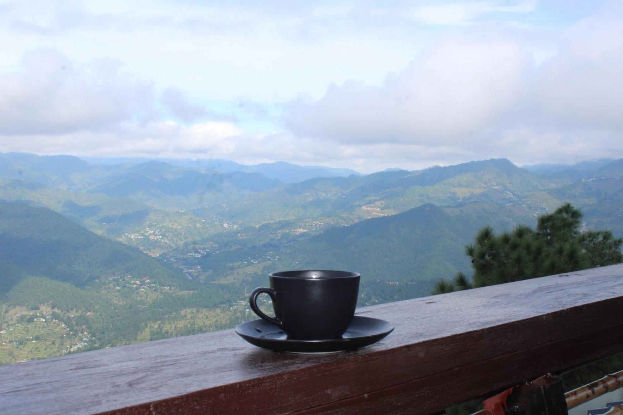 Himalayan Hobbit House Hotel Almora Ngoại thất bức ảnh