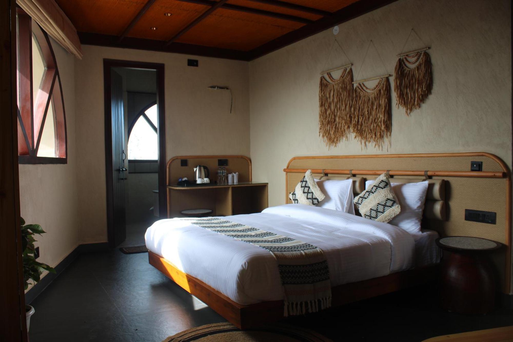 Himalayan Hobbit House Hotel Almora Ngoại thất bức ảnh