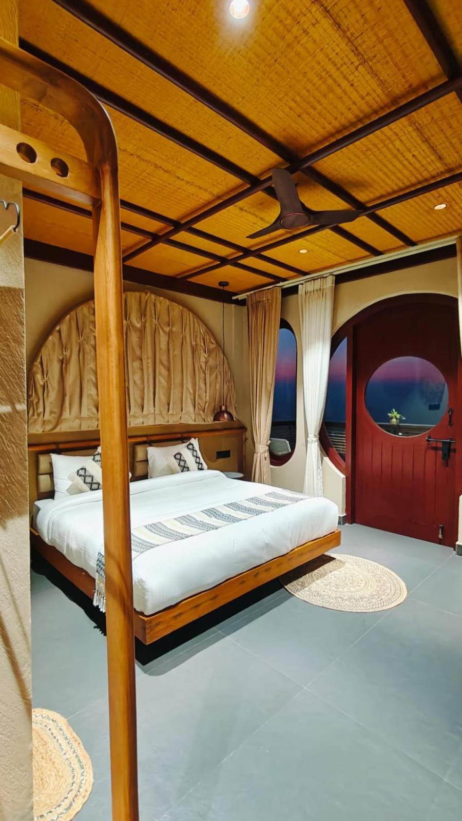 Himalayan Hobbit House Hotel Almora Ngoại thất bức ảnh